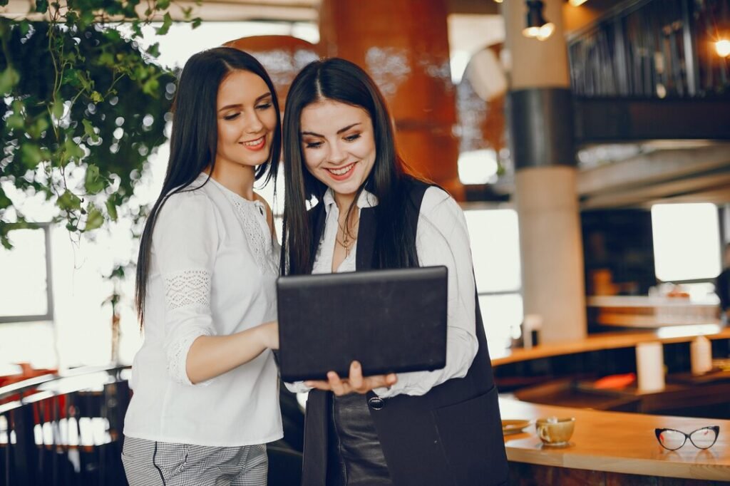 Why Choose SNT Partners for Your Tax Services in UAE?